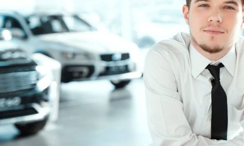 Vertriebsmitarbeiter im Autohaus für Jobs, Ausbildung und Berufseinstieg in Sales und Vertrieb